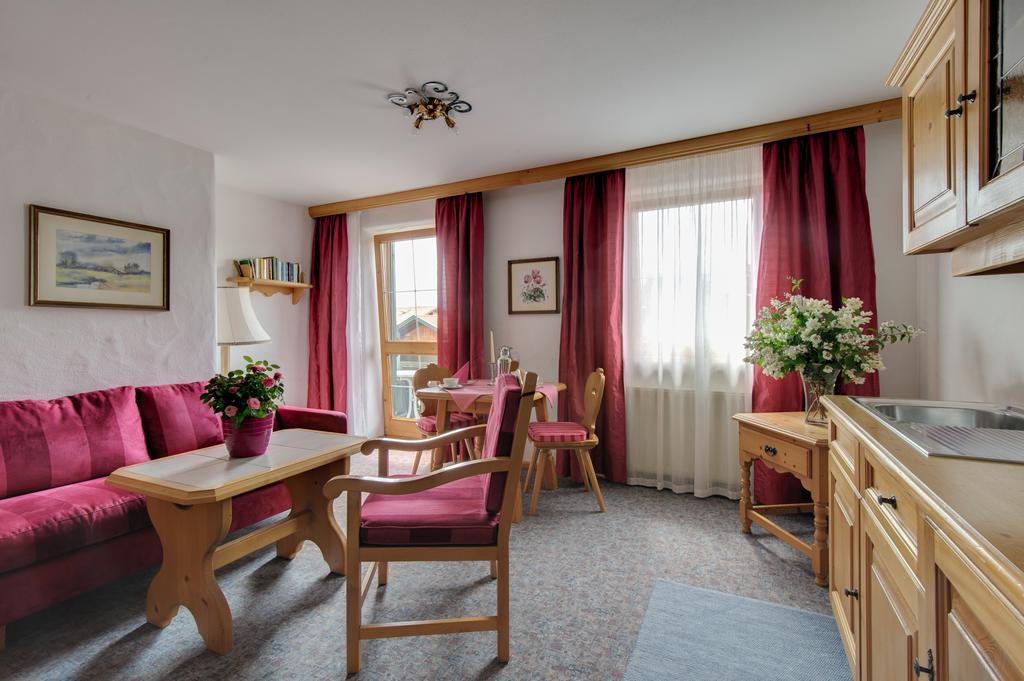 Parkhotel Living Bayersoien Exteriör bild