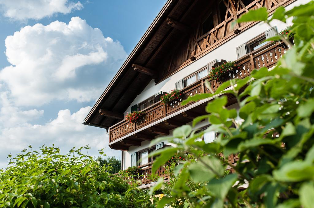 Parkhotel Living Bayersoien Exteriör bild